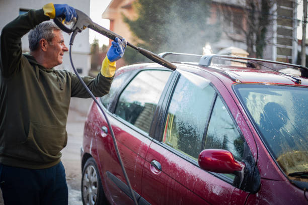 Best Roof Power Washing Services  in Le Center, MN
